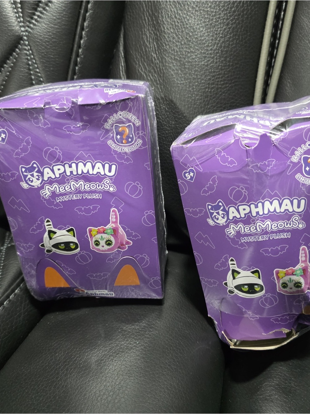 Aphmau MeeMeows Mystery Plush - Purple Surprise Plush